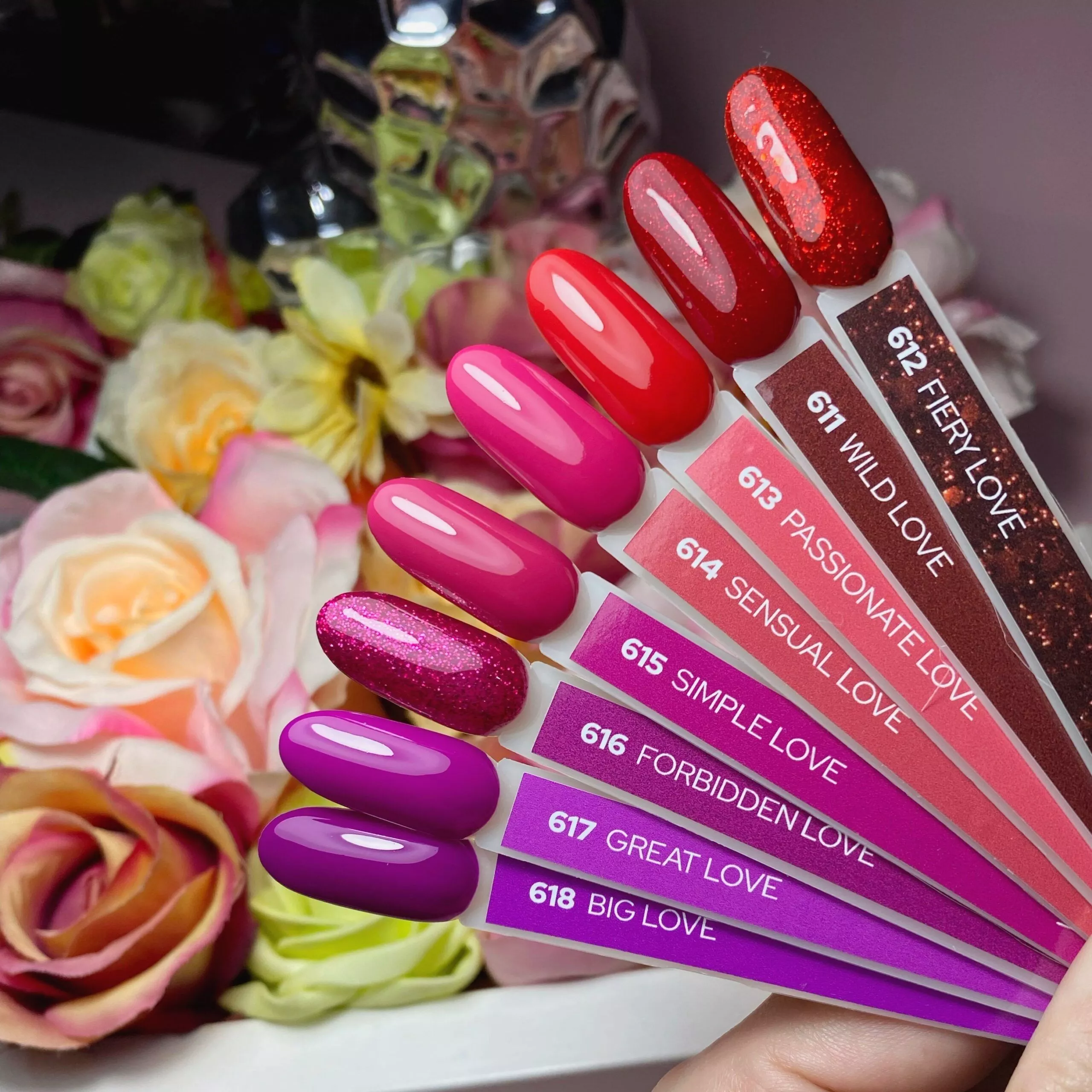 Gel Polish UV LED YOSHI Love Love Yoshi at Bellove shop