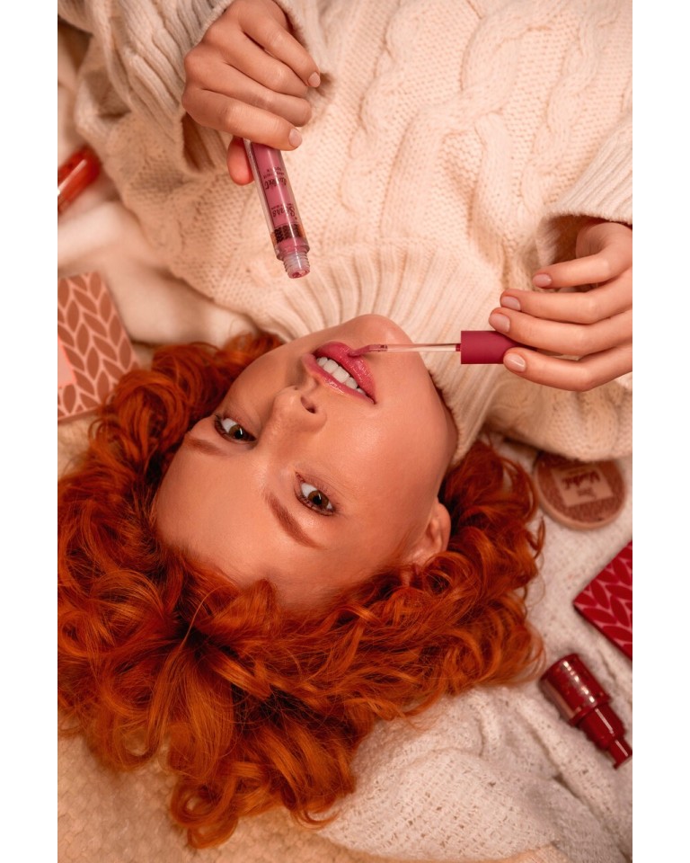 stars-from-the-stars-blanket-aksamitna-matowa-pomadka-w-plynie-03-pillow-fight-3-85-g5 Stars From The Stars - BLANKET velvet matte liquid lipstick 03 Pillow Fight 3.85g